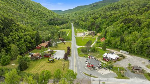 44 U.S. Route 4, Bridgewater, VT, 05053 | Card Image