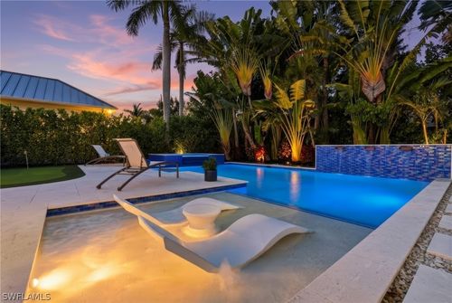 725 Harbour Dr, NAPLES, FL, 34103-4426 | Card Image