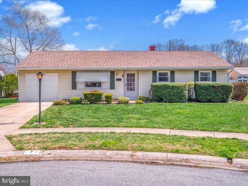 1 Linda Cir, NEWARK, DE, 19713-3502 | Card Image