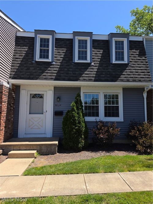 7372 Avon Dr, Mentor, OH, 44060-5208 | Card Image