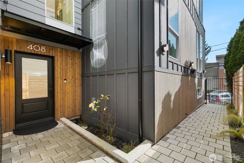 408 Aloha St, Seattle, WA, 98109-3919 | Card Image