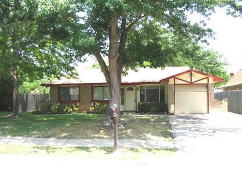 1613 Whiteoak Dr, Garland, TX, 75040-5340 | Card Image