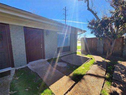 apt-101-608 W 51st St, Austin, TX, 78751-2331 | Card Image