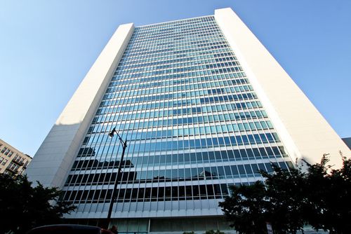 unit-911-500 Superior St, Chicago, IL, 60654-8136 | Card Image