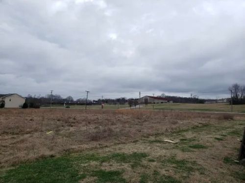 702 Bear Creek Pike, Columbia, TN, 38401-2274 | Card Image