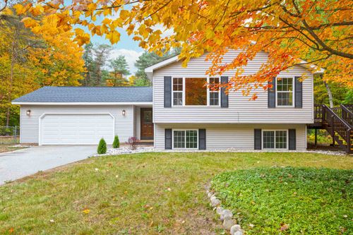 3188 Nimrod Rd, Traverse City, MI, 49685-7880 | Card Image