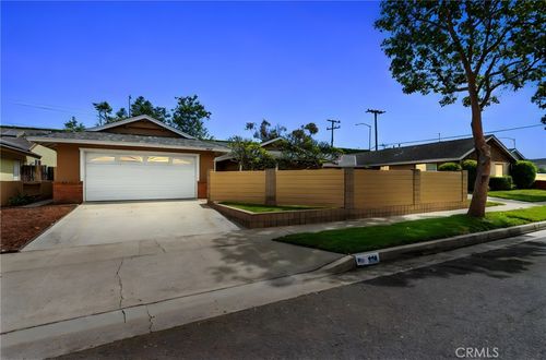 938 Cheyenne St, Costa Mesa, CA, 92626-2804 | Card Image