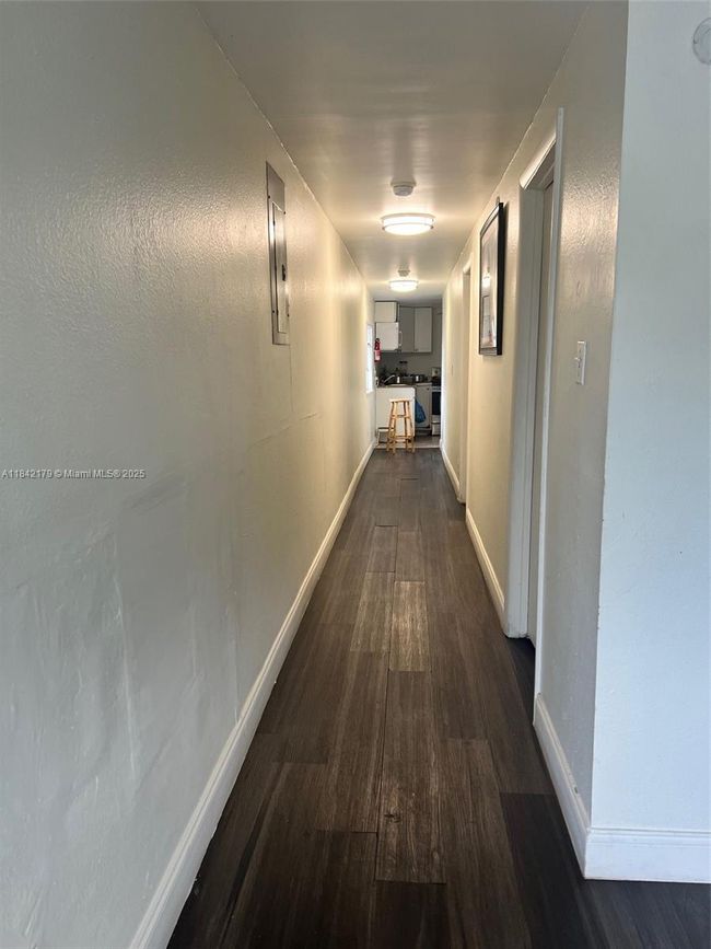 618 - 616 13 Th St, Home with 0 bedrooms, 0 bathrooms and 4 parking in West Palm Beach FL | Image 9