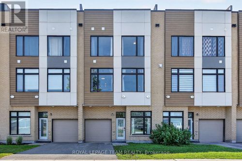2706 Draper Ave, Ottawa, ON, K2H0C4 | Card Image