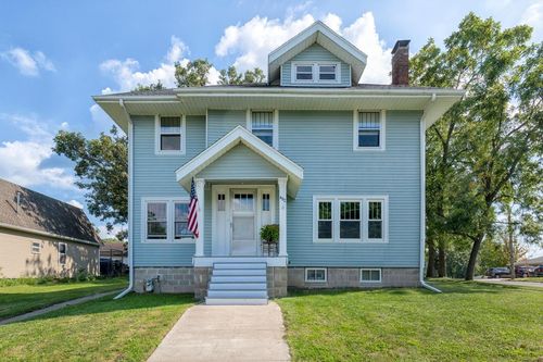 402 Bethel St, Parkersburg, IA, 50665-1047 | Card Image