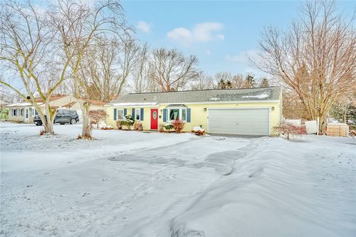 33 Pasadena Dr, Gates, NY, 14606-5835 | Card Image