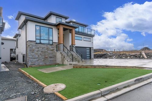 5289 Highview Dr, Chilliwack, BC, V2R6G4 | Card Image
