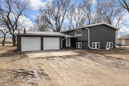 633 3rd St Ne, Blooming Prairie, MN, 55917-1236 | Card Image