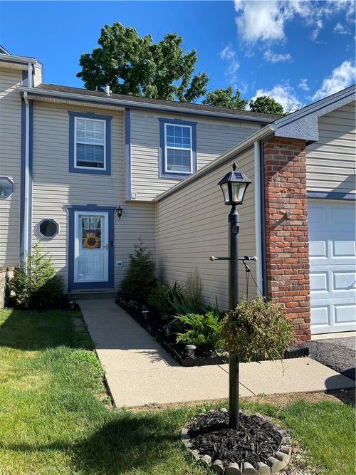 1001 Chelsea Dr, Imperial, PA, 15126-8200 | Card Image