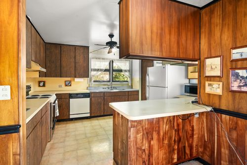 8585 Kaumualii Hwy, KEKAHA, HI, 96752 | Card Image