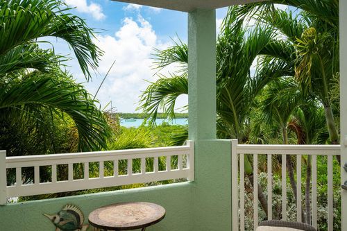 33 Seaside South Ct, Key West, FL, 33040-5293 | Card Image