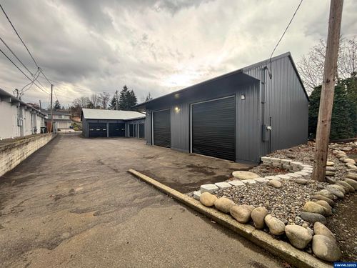 446 Mcclaine St, Silverton, OR, 97381-1921 | Card Image