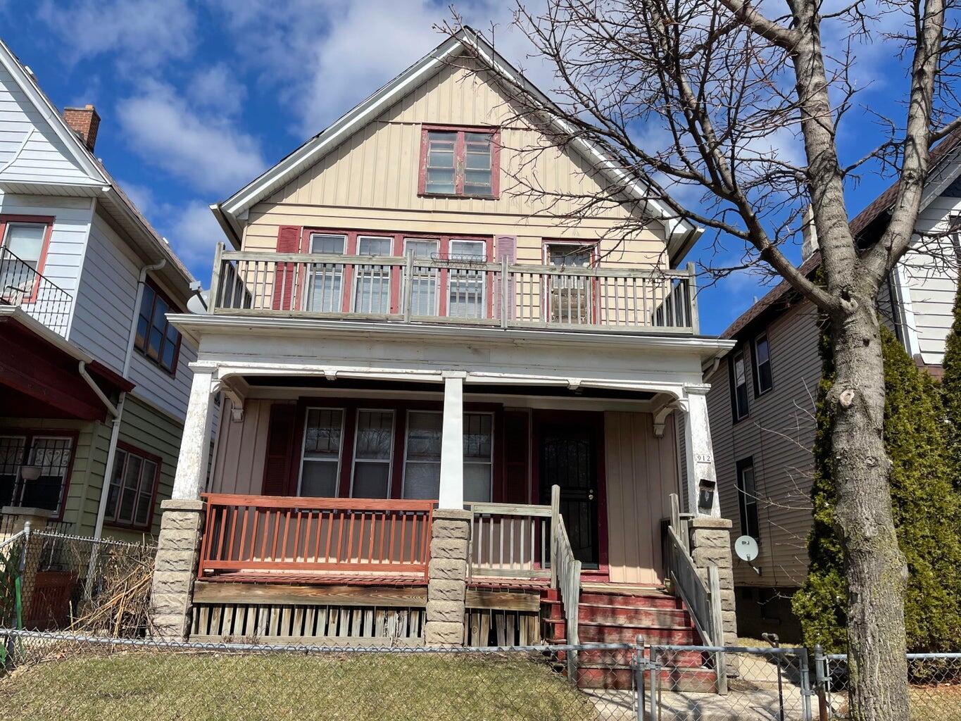 Hadley St, Milwaukee, WI 53206
