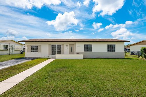 14405 Sw 105th Ct, Miami, FL, 33176-7026 | Card Image