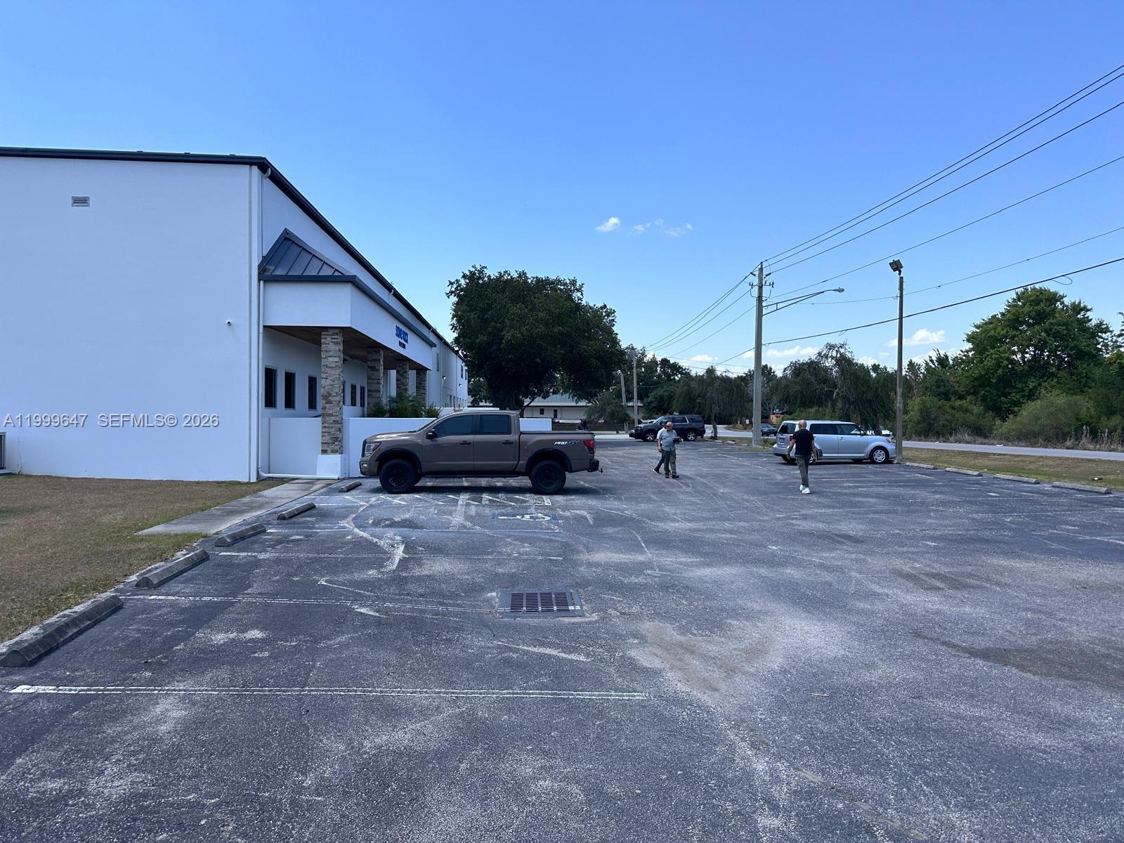 Commercial Sale in Lakeland 3