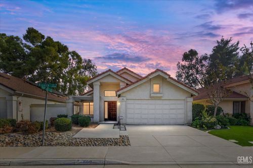 600 Berwick St, Bakersfield, CA, 93311-1152 | Card Image