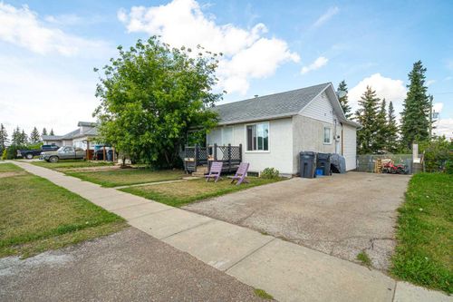 5018 50 Ave, Kitscoty, AB, T0B2P0 | Card Image