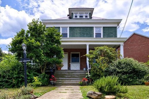 c-2202 Broadway Ave Sw, Roanoke, VA, 24014-1746 | Card Image
