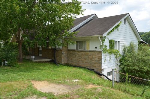 12158 Coal River Rd, Saint Albans, WV, 25177-8920 | Card Image