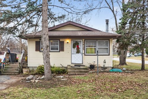 1425 Washington St, Lake In The Hills, IL, 60156-1045 | Card Image