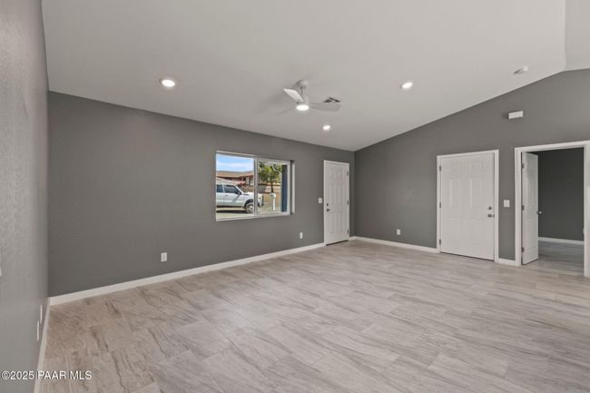 Living Room | Image 4