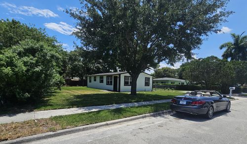 1605 W 10th St, Riviera Beach, FL, 33404-6506 | Card Image