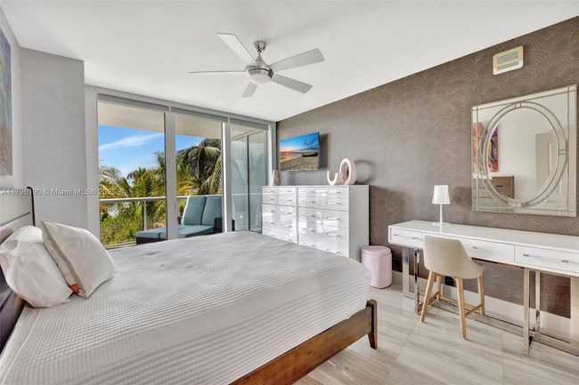 APT-514 - 1 N Ocean Blvd, Condo with 2 bedrooms, 2 bathrooms and null parking in Pompano Beach FL | Image 27