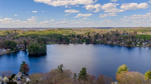 132 Paxton Rd, Spencer, MA, 01562-1428 | Card Image