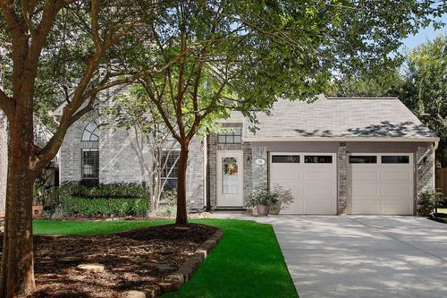 95 N Pathfinders Cir, The Woodlands, TX, 77381-3008 | Card Image