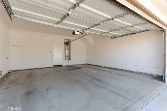 7556 W Avenue L11, House other with 5 bedrooms, 3 bathrooms and 2 parking in Lancaster CA | Image 32