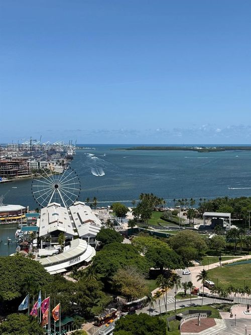 apt-1812-398 Ne 5th St, Miami, FL, 33132-2068 | Card Image