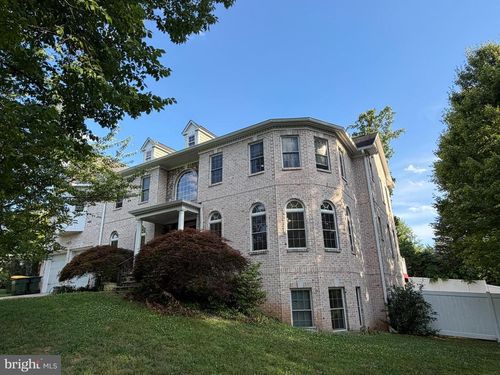 6529 Fairlawn Dr, MCLEAN, VA, 22101-5236 | Card Image