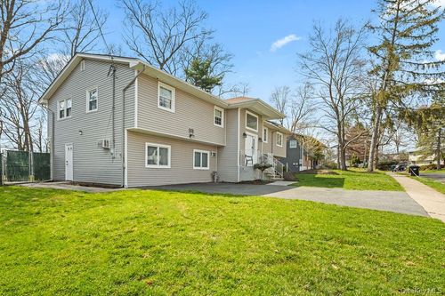 11 Wilsher Dr, Monsey, NY, 10952-2328 | Card Image