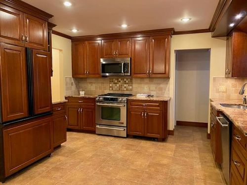 4 Gloria Pl, Plainview, NY, 11803-6315 | Card Image