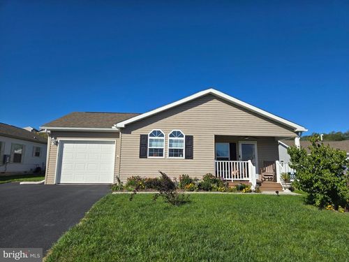 105 Glenridge Dr, CARLISLE, PA, 17015-8149 | Card Image