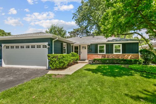 145 Walton St, Barrington, IL, 60010-4653 | Card Image