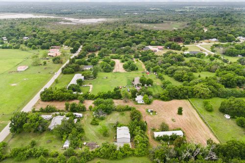 366 County Road 4851, Newark, TX, 76071-3020 | Card Image