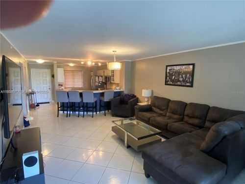 apt-302-2205 S Cypress Bend Dr, Pompano Beach, FL, 33069-4455 | Card Image