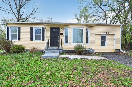 7413 E 56th Ter, Kansas City, MO, 64129-2627 | Card Image