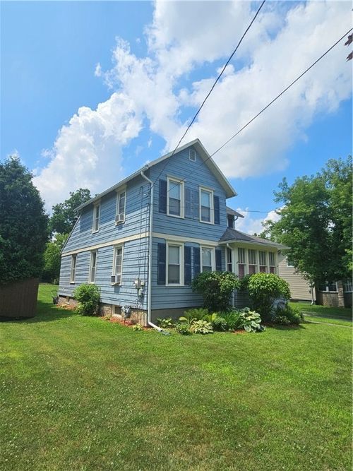 18 South Ave, Manchester, NY, 14504-9731 | Card Image