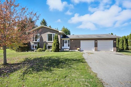 8089 Laurie Lane, Metcalfe, ON, K0A2P0 | Card Image