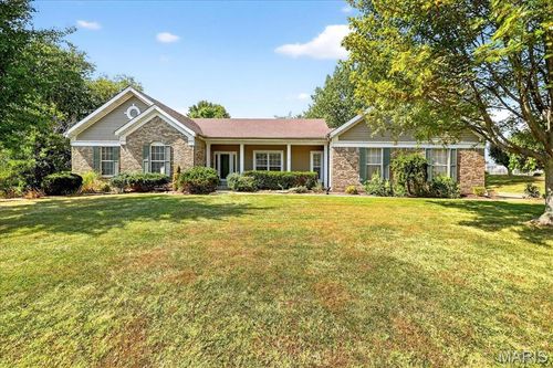 5756 Westchester Farm Dr, Weldon Spring, MO, 63304-9104 | Card Image