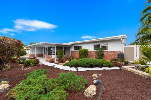 2001 Ne 30th St, Fort Lauderdale, FL, 33306-1233 | Card Image