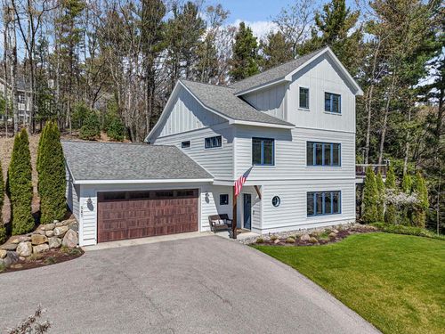 547 Hidden Ridge Dr, Traverse City, MI, 49686-1868 | Card Image