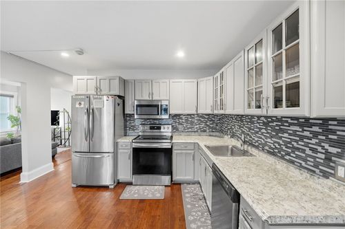 1r-736 Social St, Woonsocket, RI, 02895-8260 | Card Image